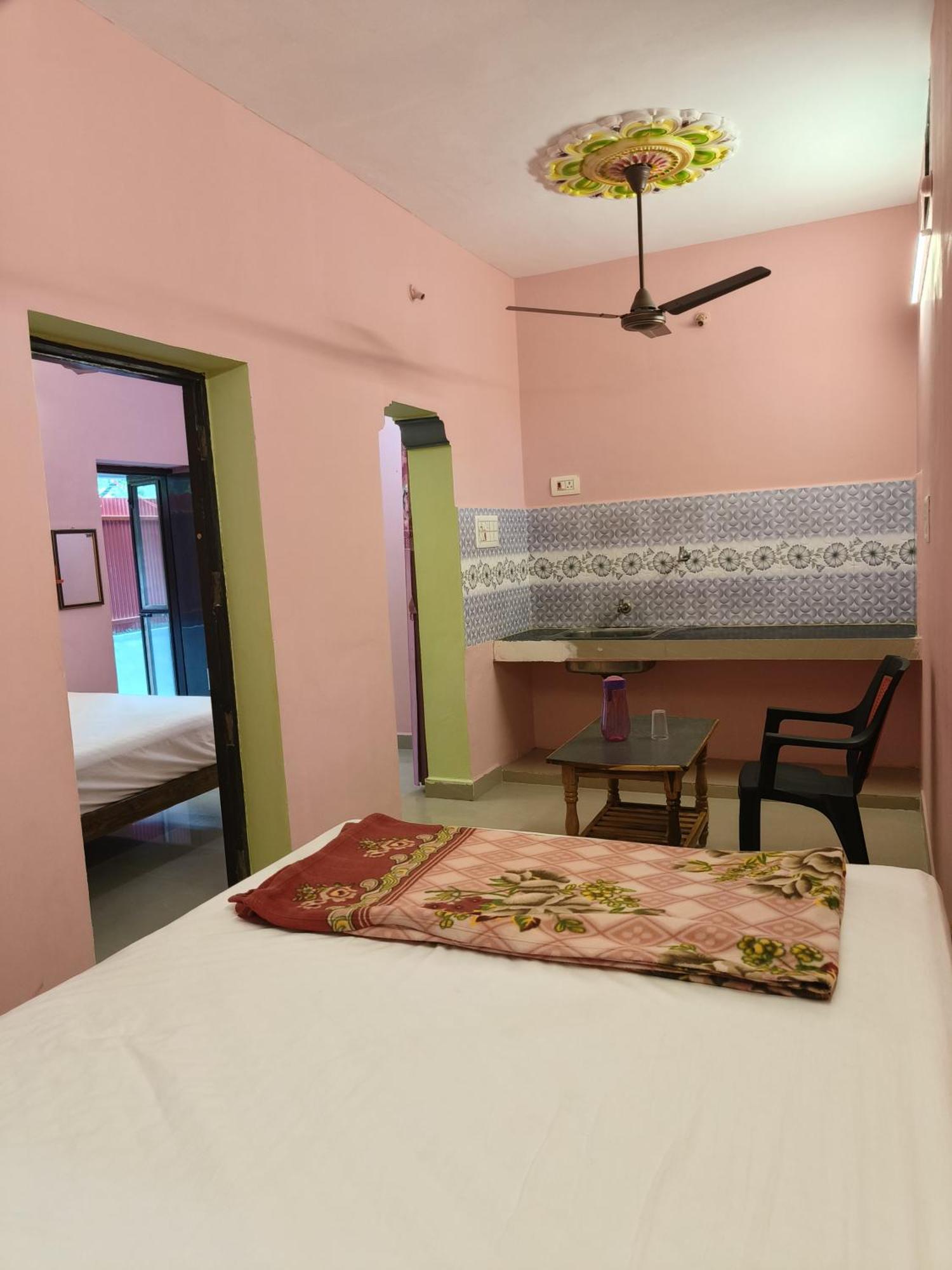 Liya Guest House Tiruvannāmalai Eksteriør bilde